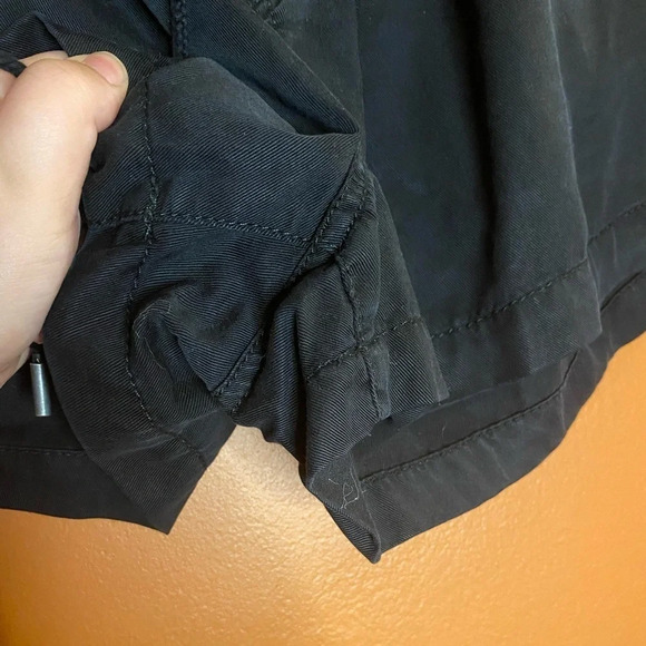 NWOT LOFT Pull On Shorts in Soft Twill - Picture 5 of 9